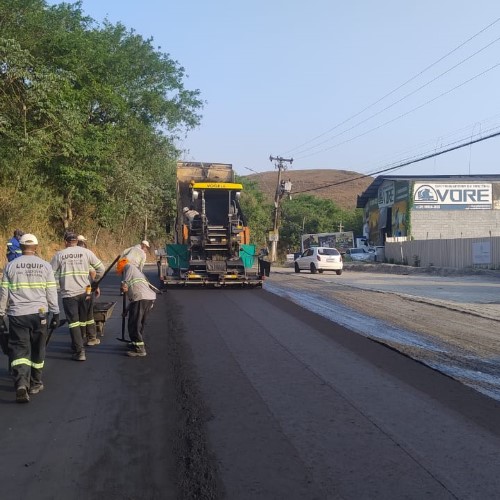 Prefeitura de VR leva novo asfalto para a Avenida Nossa Senhora do Amparo